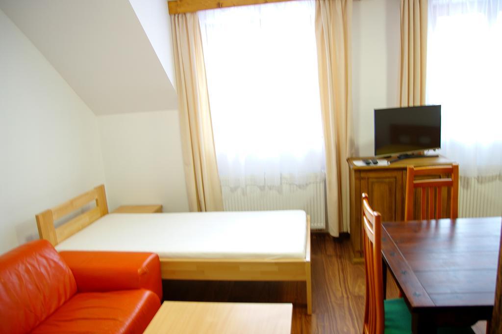 Vila Pod Branou Poprad Ngoại thất bức ảnh